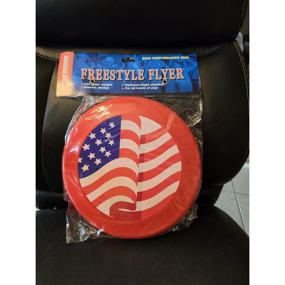 Freestyle Flyer 165g Ultimate Disc Frisbee - American Flag Design - RED - NIP